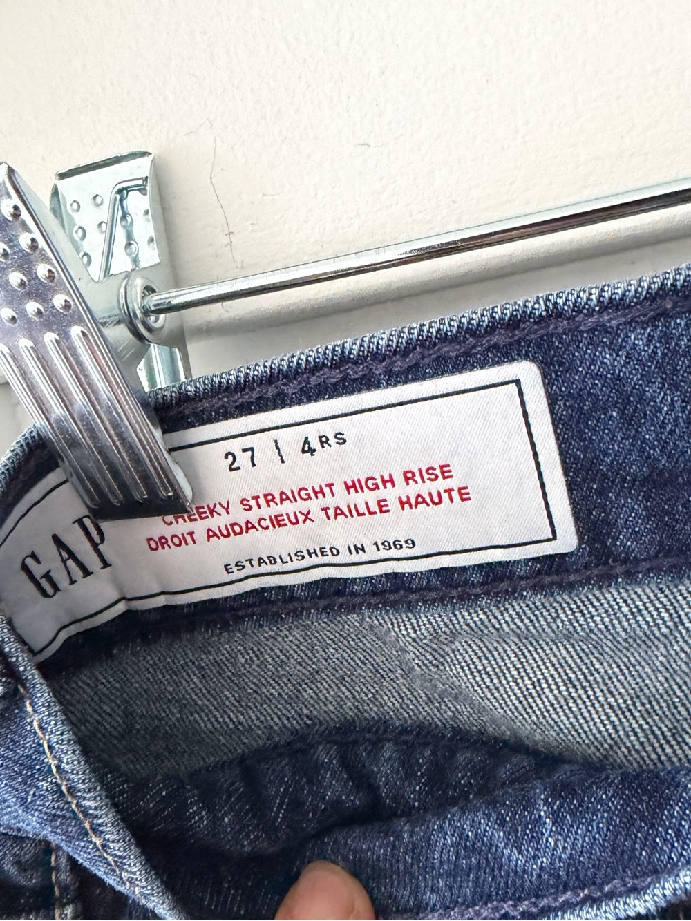 Gap Cheeky Straight High Rise Jeans Medium Wash Blue Denim 27 / 4 RS - Picture 6 of 7